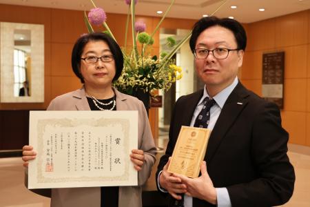 アメ横入口に「森」をつくる 耐火の純木造ビルが木材 アメ横入口に「森」をつくる 耐火の純木造ビルが木材