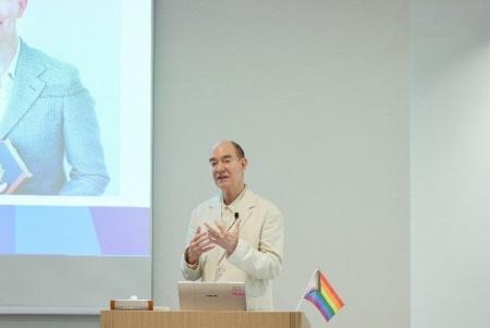 プライド月間に合わせ、5社共催のLGBTQ+イベントを開 プライド月間に合わせ、5社共催のLGBTQ+イベントを開