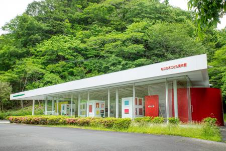 TSP太陽が施工した「ねむの木こども美術館『緑の中』 TSP太陽が施工した「ねむの木こども美術館『緑の中』