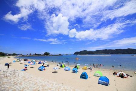 本州最南端・橋杭海水浴場が6月27日オープン 国名勝 本州最南端・橋杭海水浴場が6月27日オープン 国名勝