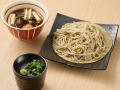 ホリエモンの構想から生まれた“乱切り十割蕎麦”の新ブ ホリエモンの構想から生まれた“乱切り十割蕎麦”の新ブ