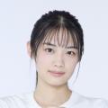 行知学園卒業生・麗希さんの応援広告を新大久保駅に掲 行知学園卒業生・麗希さんの応援広告を新大久保駅に掲