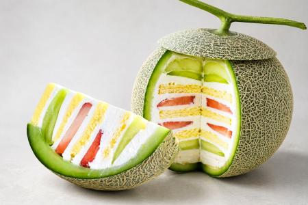 【4日間限定】5Lの超特大「タカミメロン」を丸ごと使 【4日間限定】5Lの超特大「タカミメロン」を丸ごと使