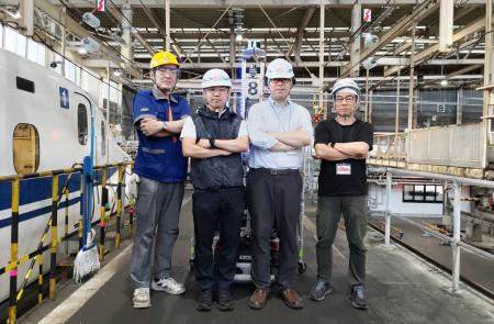 JR東海大井車両基地で「サウザーCOALA」 16台が年間4 JR東海大井車両基地で「サウザーCOALA」 16台が年間4