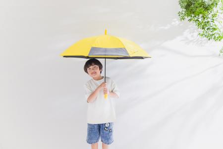 子ども日傘を緊急追加! 累計33万本のヒット商品 猛 子ども日傘を緊急追加! 累計33万本のヒット商品 猛