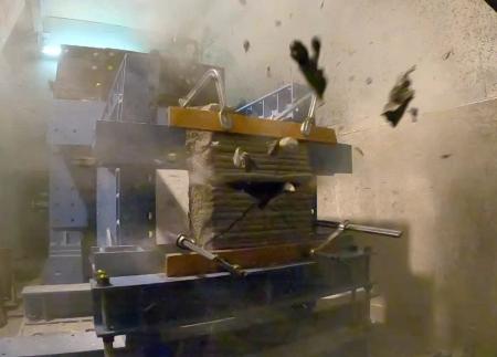 セレンディクス、3Dプリンター構造体の飛翔体衝突実験 セレンディクス、3Dプリンター構造体の飛翔体衝突実験