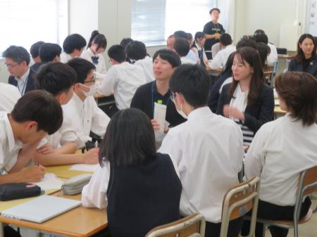【高知高専】産学官金連携の社会人参加によるキャリア 【高知高専】産学官金連携の社会人参加によるキャリア
