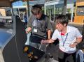 地域美化活動を通じて、社会貢献と留学生・地域住民・ 地域美化活動を通じて、社会貢献と留学生・地域住民・
