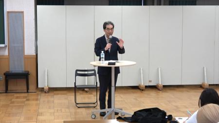 【開催レポート】音楽評論の第一人者・富澤一誠氏が東 【開催レポート】音楽評論の第一人者・富澤一誠氏が東