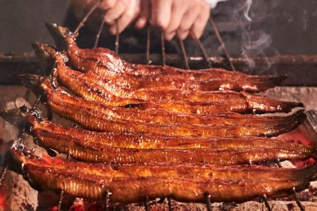 【阪急うめだ本店】7月26日(日)は土用の丑の日。手軽 【阪急うめだ本店】7月26日(日)は土用の丑の日。手軽