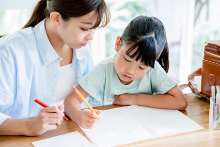 【夏休みの過ごし方意識調査】夏休みは学童・祖父母・ 【夏休みの過ごし方意識調査】夏休みは学童・祖父母・