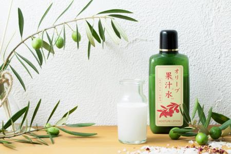 「肌にも夏休み」ふるさとコスメ「オリーブ果汁水(保 「肌にも夏休み」ふるさとコスメ「オリーブ果汁水(保