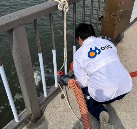 OUGグループ、大阪湾のトラフグ稚魚放流事業に参加 OUGグループ、大阪湾のトラフグ稚魚放流事業に参加
