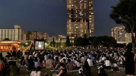 映画と音楽で楽しむ豊洲の夏夜。豊洲ぐるりパークで野 映画と音楽で楽しむ豊洲の夏夜。豊洲ぐるりパークで野