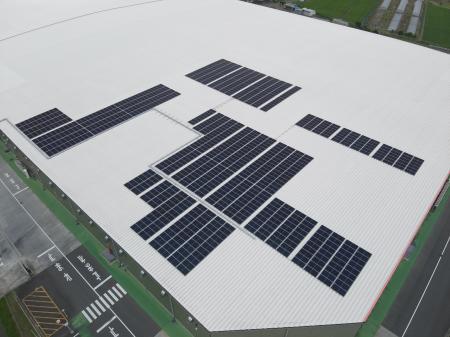 MonotaROの物流拠点に自家消費型太陽光発電設備を設置 MonotaROの物流拠点に自家消費型太陽光発電設備を設置