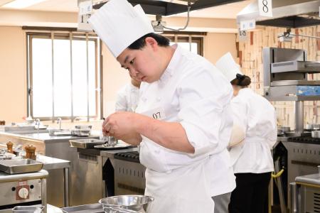 『第44回フランス料理最優秀見習い料理人選抜コンクー 『第44回フランス料理最優秀見習い料理人選抜コンクー