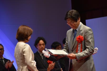 株式会社法学館 伊藤塾、30周年プロジェクトで「第74 株式会社法学館 伊藤塾、30周年プロジェクトで「第74