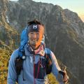 汗をかいても、気にならない。特殊糸で汗じみを目立ち 汗をかいても、気にならない。特殊糸で汗じみを目立ち