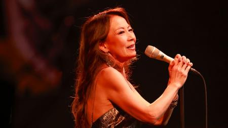 日本音楽界を代表するミュージシャンが集結した大人の 日本音楽界を代表するミュージシャンが集結した大人の