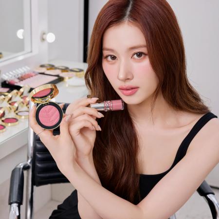 【YSL BEAUTY】TWICE SANAが体現する、“360°多幸感ピ 【YSL BEAUTY】TWICE SANAが体現する、“360°多幸感ピ
