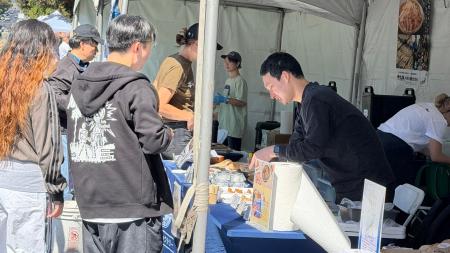 常温米飯「おにもち」、米国市場で消費者検証を実施 常温米飯「おにもち」、米国市場で消費者検証を実施
