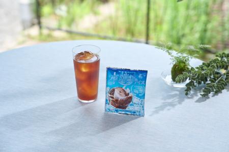 猛暑が続く中、アイスコーヒーのためにお湯を沸かして 猛暑が続く中、アイスコーヒーのためにお湯を沸かして