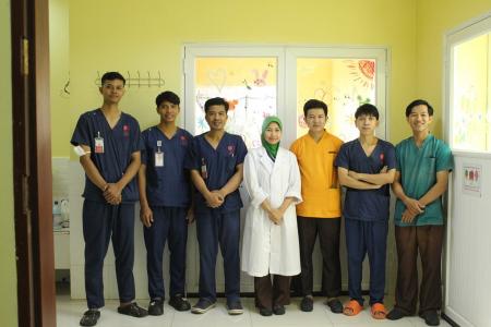 世界最大級の外科学会へカンボジア人医師・看護師7名 世界最大級の外科学会へカンボジア人医師・看護師7名