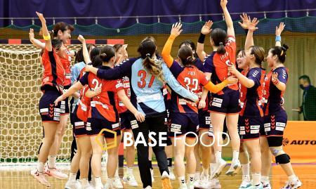 女子ハンドボールチーム「アランマーレ富山」とのサプ 女子ハンドボールチーム「アランマーレ富山」とのサプ