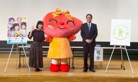 和歌山県立医科大学で開催された肝臓市民公開講座に伍 和歌山県立医科大学で開催された肝臓市民公開講座に伍