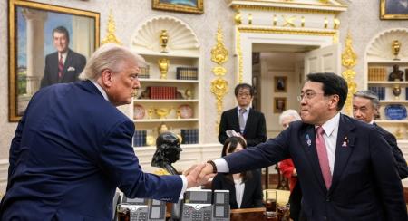 【現・経済産業大臣 赤澤亮正 著】世界を揺るがした「 【現・経済産業大臣 赤澤亮正 著】世界を揺るがした「