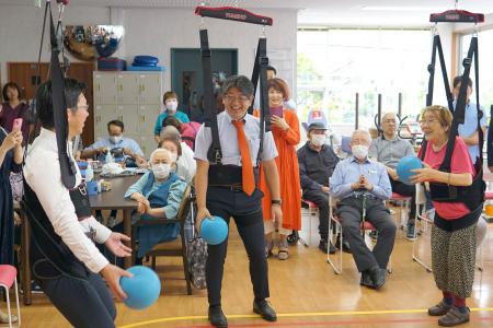 歩行リハビリ支援システム「夢歩」の販売を開始、第一 歩行リハビリ支援システム「夢歩」の販売を開始、第一