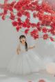 【七五三新ビジュアル】純白のドレスと紅い花々が紡ぐ 【七五三新ビジュアル】純白のドレスと紅い花々が紡ぐ