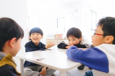 0歳から18歳までの学びを支える株式会社warmoria、STE 0歳から18歳までの学びを支える株式会社warmoria、STE