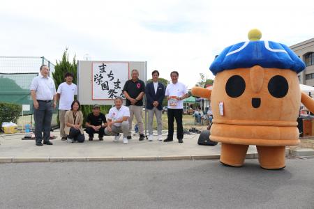 80店舗とキッチンカー12台が四天王寺大学に集結utf-8 80店舗とキッチンカー12台が四天王寺大学に集結utf-8