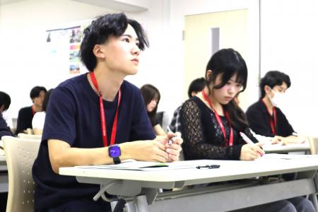 【開催報告】日経MP講師に学ぶ「DX思考」身近なサービ 【開催報告】日経MP講師に学ぶ「DX思考」身近なサービ