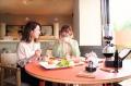 小田急線の車内から、秋の湯河原へ。「HOTEL SWAY yug 小田急線の車内から、秋の湯河原へ。「HOTEL SWAY yug