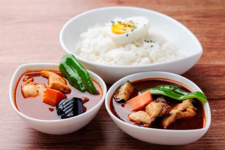神田カレーグランプリ2025「史上初W受賞」のオオドリ 神田カレーグランプリ2025「史上初W受賞」のオオドリ