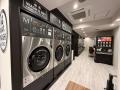 カフェスペース一体型コインランドリー「MAX WASH & C カフェスペース一体型コインランドリー「MAX WASH & C