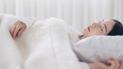 「眠りの空気を整える毛布」が毛布メーカー川崎毛織か 「眠りの空気を整える毛布」が毛布メーカー川崎毛織か