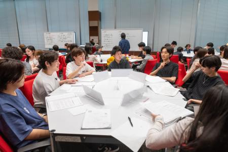 【名古屋商科大学】10月10日(土)、高校生・保護者を 【名古屋商科大学】10月10日(土)、高校生・保護者を
