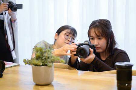 企業・自治体向け、広報写真の内製化支援サービス「撮 企業・自治体向け、広報写真の内製化支援サービス「撮