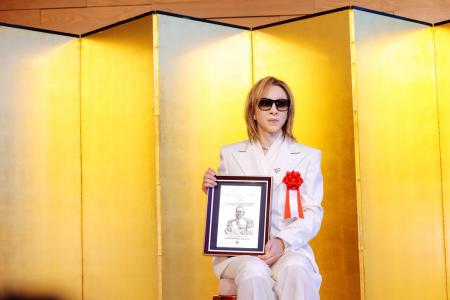 YOSHIKI 、1か月以内に日米両国で受賞 Axl RoseとのN YOSHIKI 、1か月以内に日米両国で受賞 Axl RoseとのN