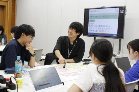 被爆の記憶を「聞く側」から「伝える側」へ全国の大学 被爆の記憶を「聞く側」から「伝える側」へ全国の大学