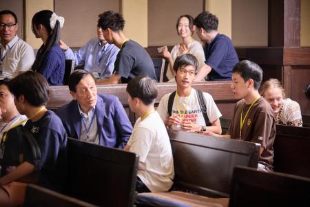 中高生と大人が「2040年の社会や未来」について対話―― 中高生と大人が「2040年の社会や未来」について対話――