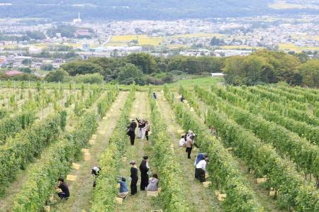 長野県東御市で夢活PBL「東御市の一員になろうプロジ 長野県東御市で夢活PBL「東御市の一員になろうプロジ
