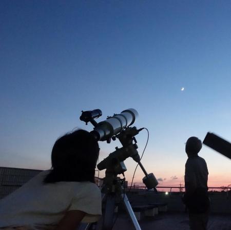 天体観測と特別企画展が共に楽しめてさらに宇宙に心惹 天体観測と特別企画展が共に楽しめてさらに宇宙に心惹