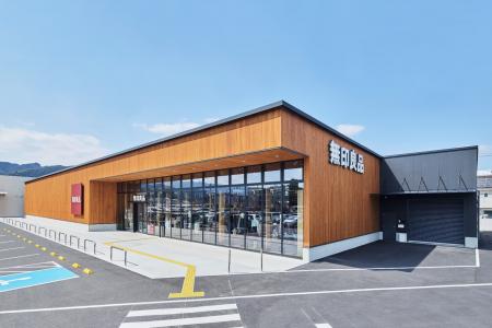 エヌ・シー・エヌの「SE構法」を採用した大規模木造店 エヌ・シー・エヌの「SE構法」を採用した大規模木造店