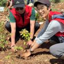 山田養蜂場が、中国で4万本を植樹する、新プロジェク