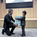 【デクセリアルズ】社員の子どもたちにランドセutf-8