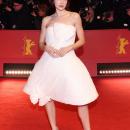 【Dior】ディオールを纏うセレブリティ：エミリア・シ